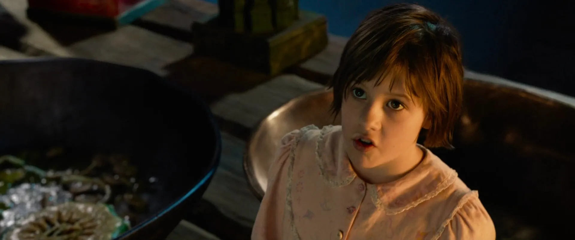 The BFG (2016) Hindi Dual Audio 480p BluRay 390MB Screenshot